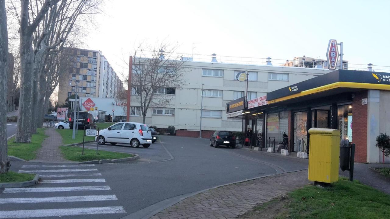 Chambre 1 Personne Et Studio 1 Personne Avec Entree Libre Et Salle De Bain Privee Colomiers Exterior photo